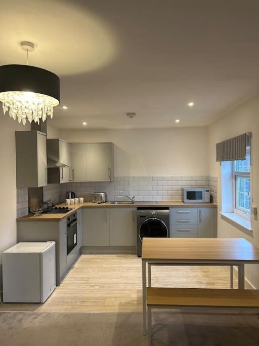 Luxury Countryside Stay - Waters Upton, Telford Exterior foto